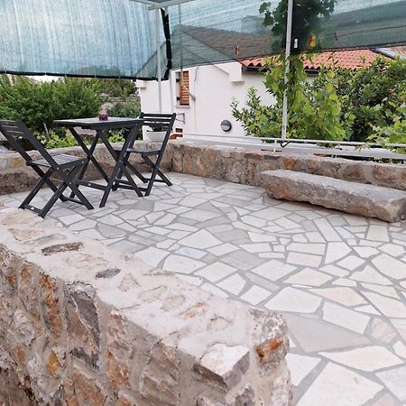 Apartman Lucija Пунат Экстерьер фото
