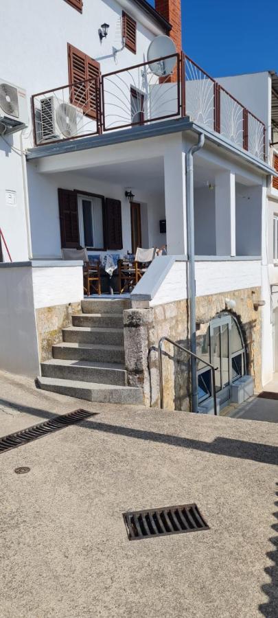 Apartman Lucija Пунат Экстерьер фото